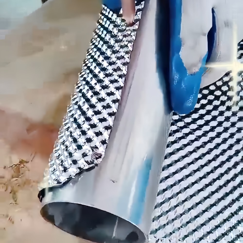 Ưu điểm của tấm thép không gỉ dập nổi trong sản xuất hiện đại