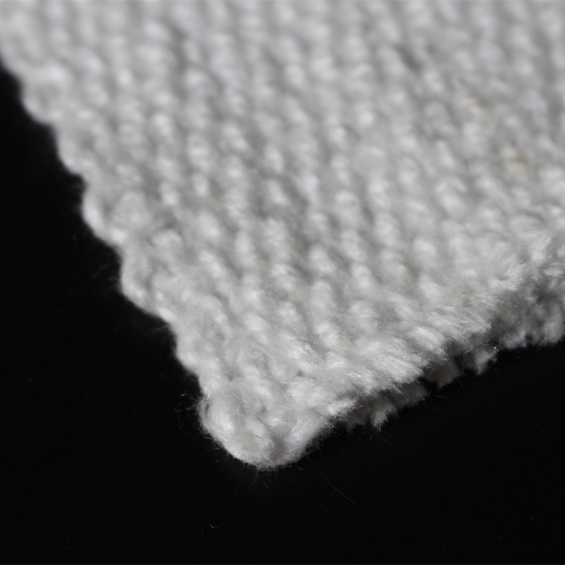 Những lợi ích của việc sử dụng vải gốm trong các ứng dụng nhiệt độ cao là gì?